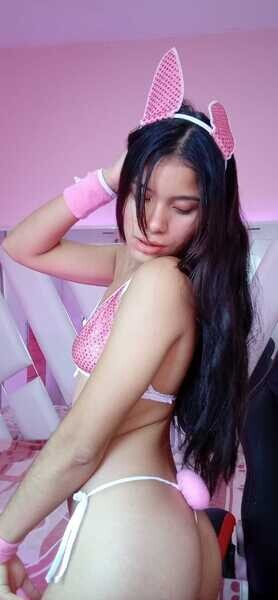 Live sex webcam photo for IsaSweetPetite #3632400