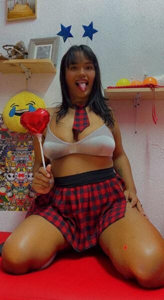 Live sex webcam photo for CAELLYMendez #3404477