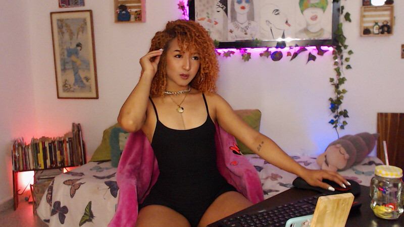 Live sex webcam photo for QueenCurly #3457513