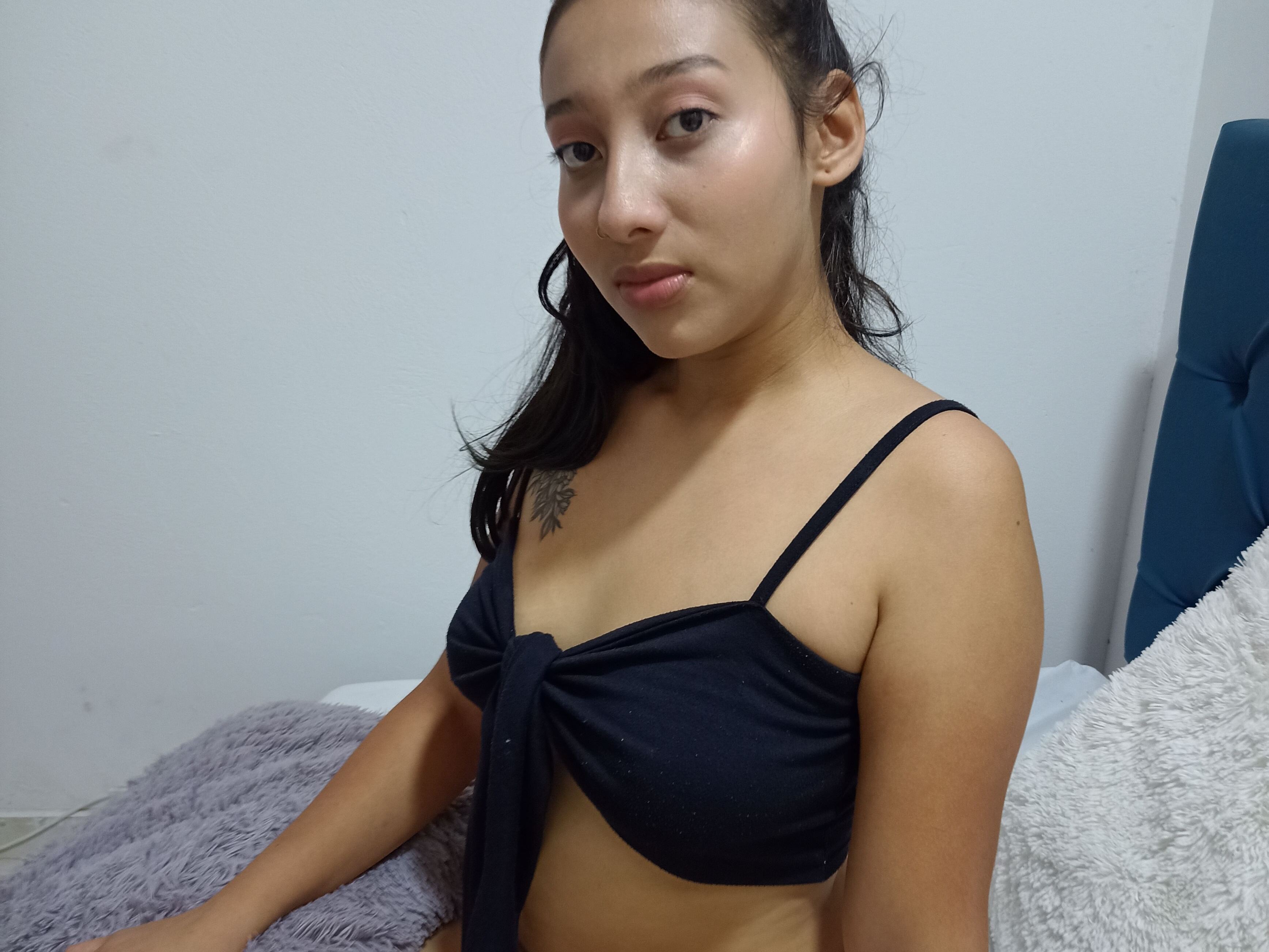 Live sex webcam photo for Dayhottx #3359113