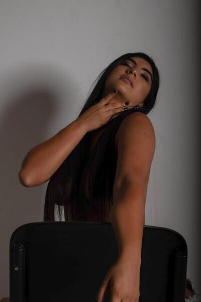 Live sex webcam photo for TalianaGrey #3572543