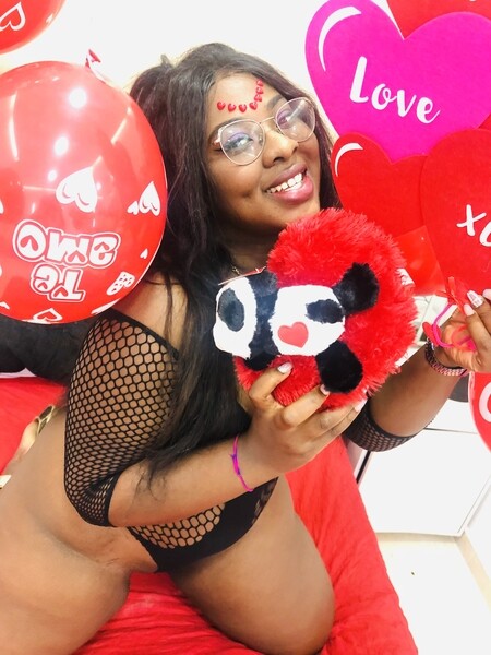 Live sex webcam photo for NaomiKing #3619684