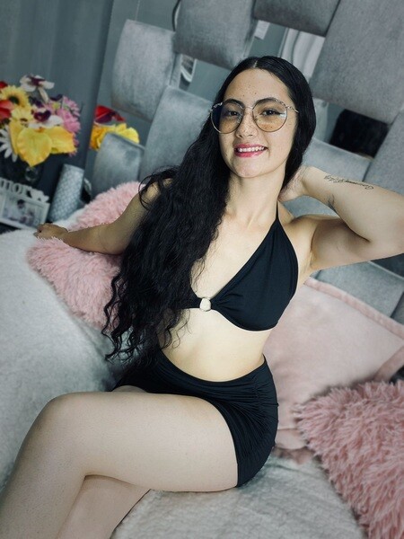 Live sex webcam photo for NatashaHornyx #3519508