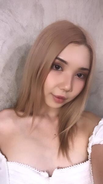 Live sex webcam photo for HitomiCho #3542167