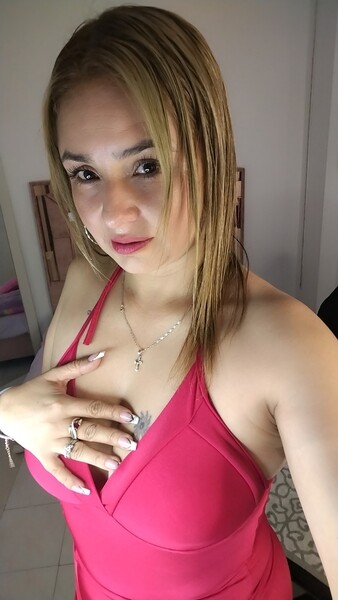 Live sex webcam photo for luciarobles #6479537