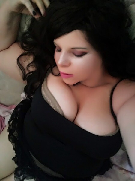 Live sex webcam photo for SheilaSnow #4198709