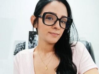 Live sex webcam photo for AriiagnaGrande18 #5981429