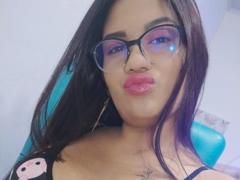 Live sex webcam photo for Natashaaprilxx #5780459