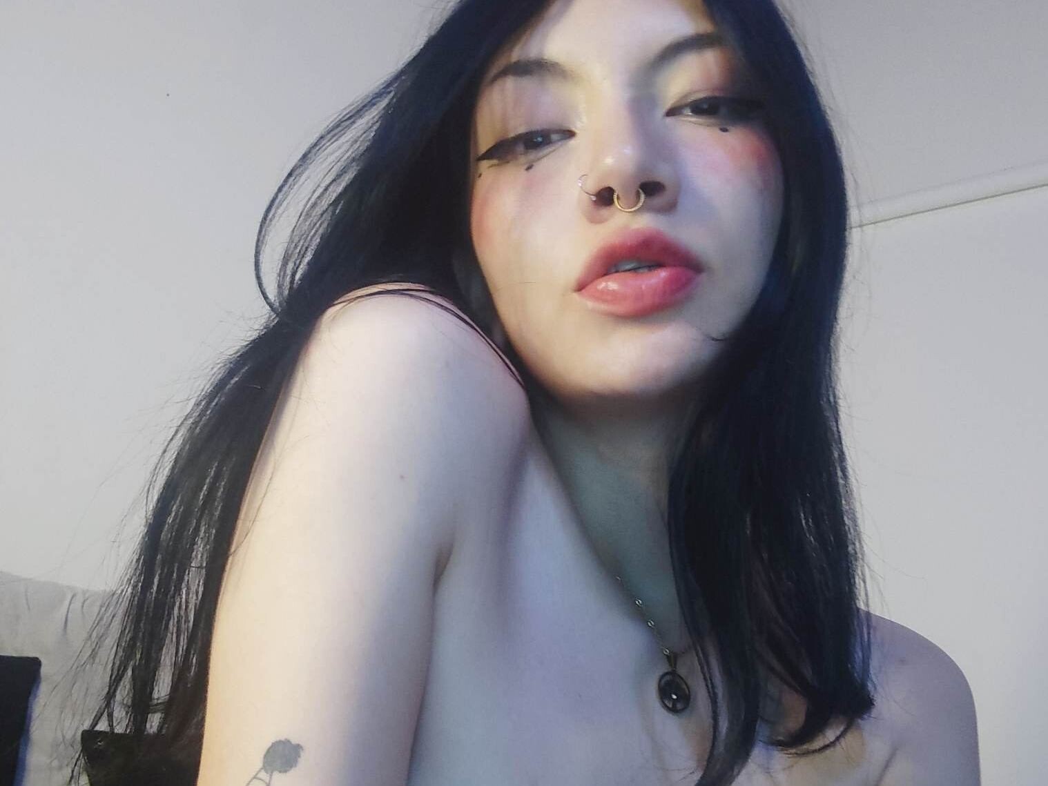Live sex webcam photo for ARABELLA669 #5437437