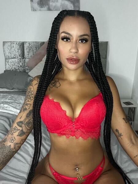 Live sex webcam photo for EbonyFoxxUK #5434118