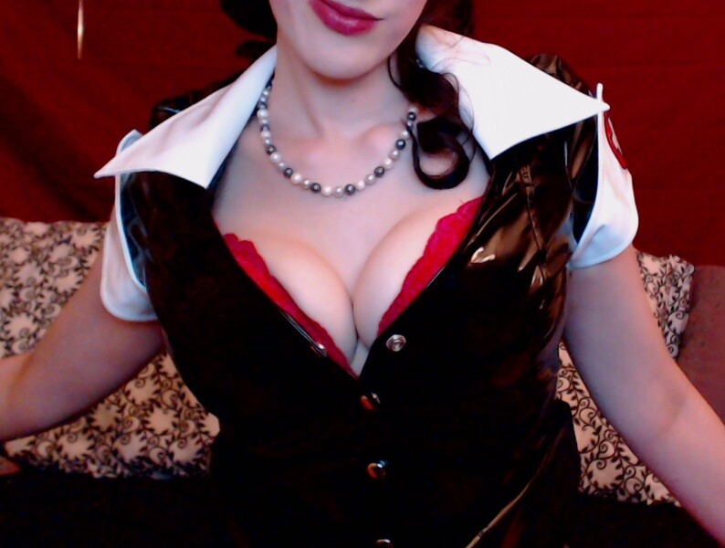 Live sex webcam photo for JenniferVegas #2057565
