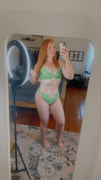 Live sex webcam photo for GingerSammy #5891832