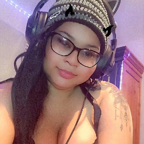 Live sex webcam photo for FawnLiliacs #6041375