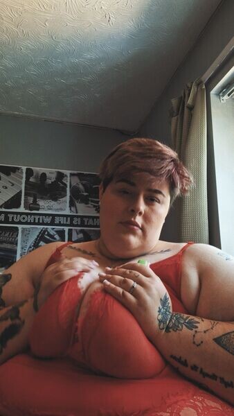 Live sex webcam photo for Bbwblossom #6194980