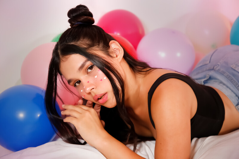 Live sex webcam photo for CarolineKim #6100827