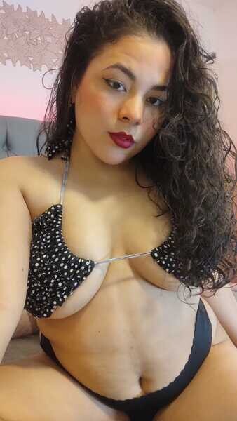 Live sex webcam photo for BrandyLopez #6342585