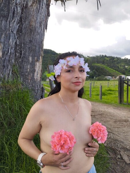 Live sex webcam photo for stangela_rivera #6306633