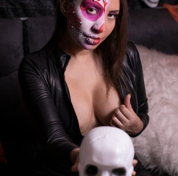 Live sex webcam photo for Lizylorente #6960502