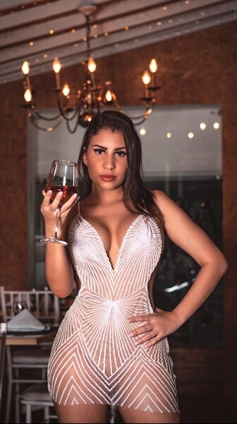 Live sex webcam photo for Lizylorente #6959320