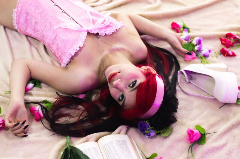 Live sex webcam photo for MilyRosie #7068657