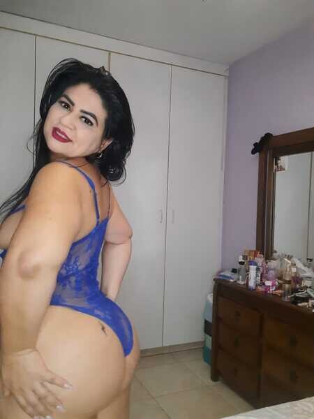 Live sex webcam photo for YULI22ALDANA #6306400