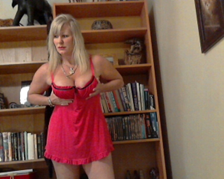 Live sex webcam photo for Shellyfox #6139876