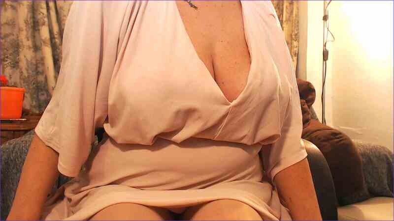 Live sex webcam photo for SultryLola #2977815