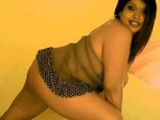 Live sex webcam photo for indianblossum #2440088