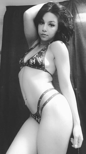 Live sex webcam photo for EmmaRaeX #2063972