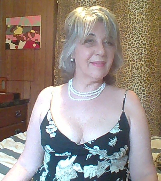 Live sex webcam photo for MoonGoddess62 #2537182