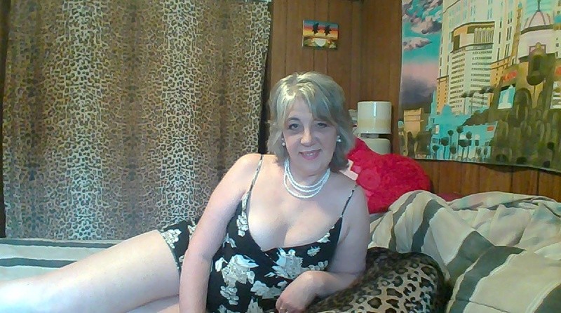 Live sex webcam photo for MoonGoddess62 #2537181