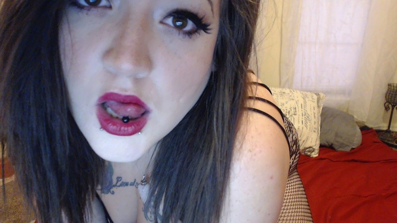 Live sex webcam photo for MeganMeadowz #2024725