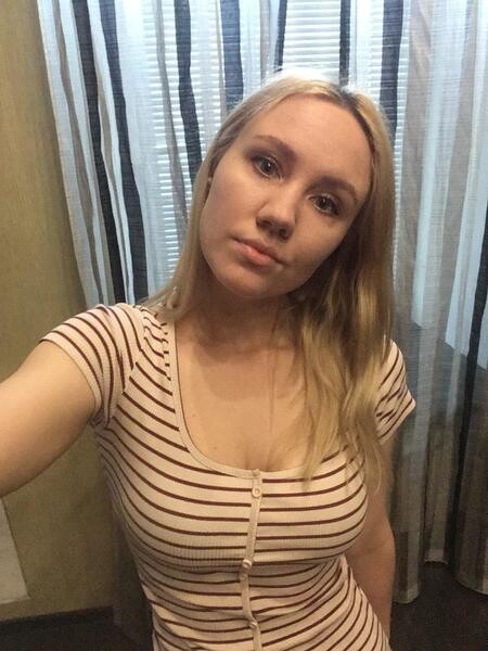 Live sex webcam photo for MeganSlender #1794511