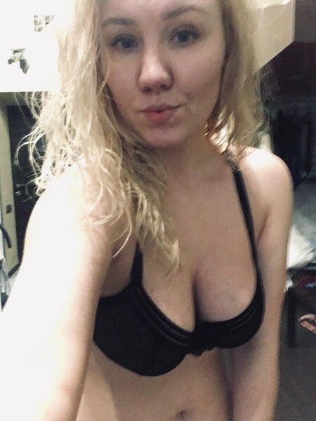 Live sex webcam photo for MeganSlender #2755720