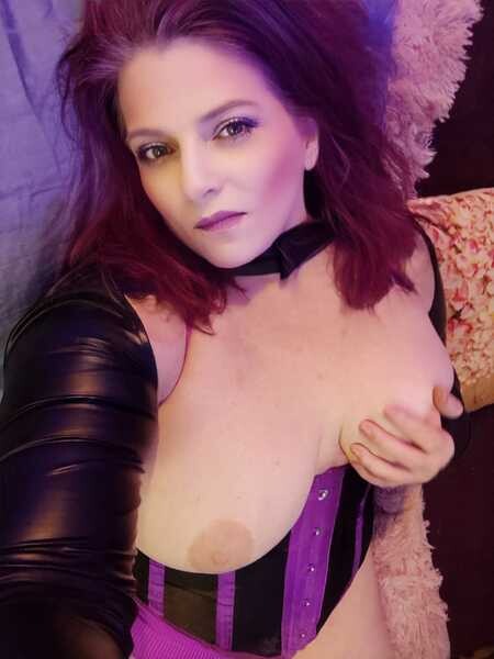 Live sex webcam photo for AmethystLock #3438638