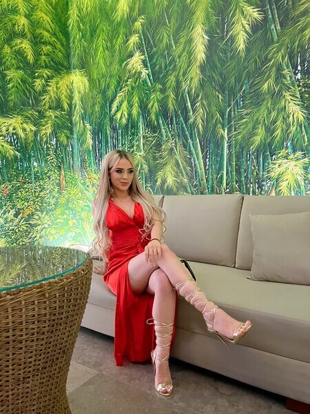 Live sex webcam photo for AbbyBlake #3799598