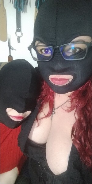 Live sex webcam photo for mistressmara_sumleah_bdsm #2629060