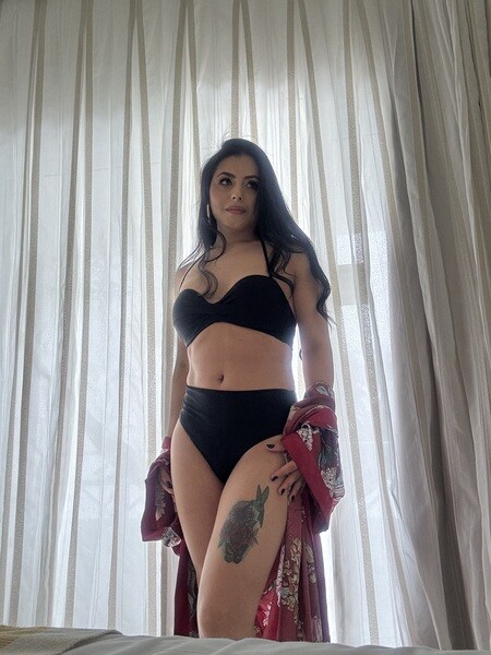 Live sex webcam photo for RosaliaSuarez #6922654