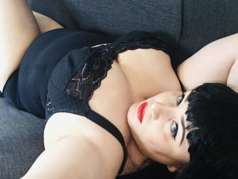 Live sex webcam photo for TheDevineMissDeviant #1946865