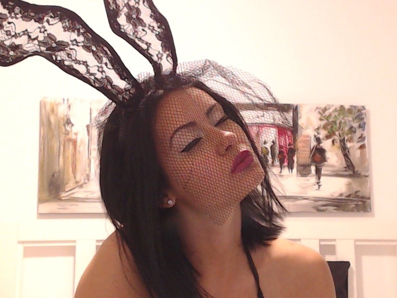 Live sex webcam photo for NaughtyBrunetteXXX #6139212