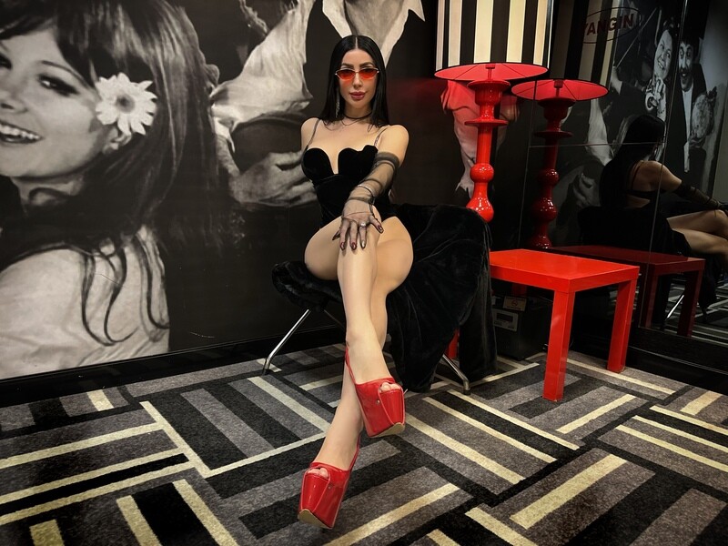 Live sex webcam photo for MissMilaniya #6615915