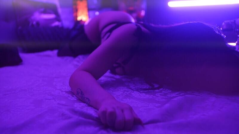 Live sex webcam photo for MiaBlackXO #7040471