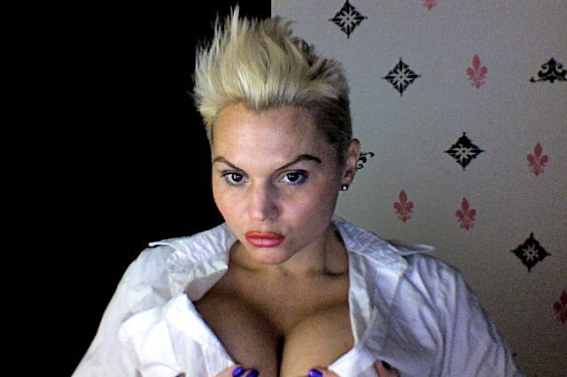 Live sex webcam photo for BettyBangXxX #5899622