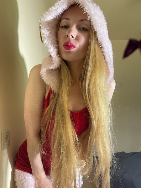 Live sex webcam photo for Sweet_Blonde #3819417