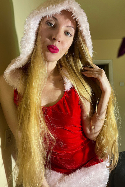 Live sex webcam photo for Sweet_Blonde #3819423