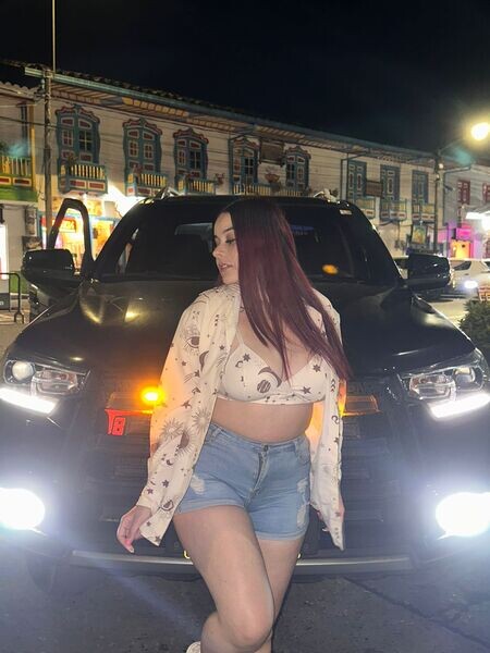 Live sex webcam photo for LiaSanderss #5572393