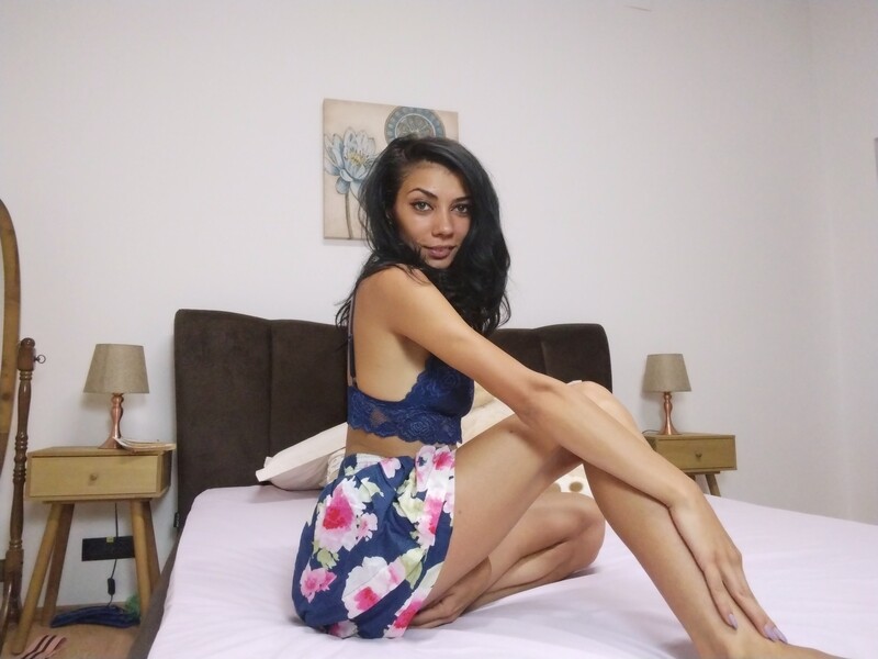Live sex webcam photo for REBBECAH #2509271