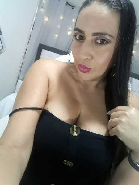 Live sex webcam photo for MayraDeLaVega #1712135