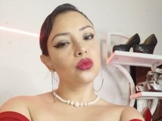 Live sex webcam photo for Miss_elli20 #5976725