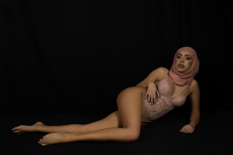 Live sex webcam photo for YaniraMuslim #2814153